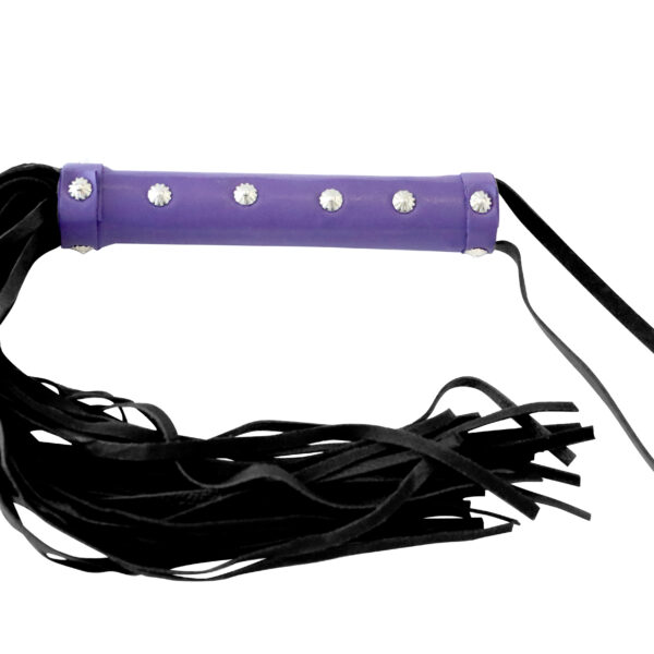 Bicz skórzany z miękkimi paskami w stylu "Rivet"